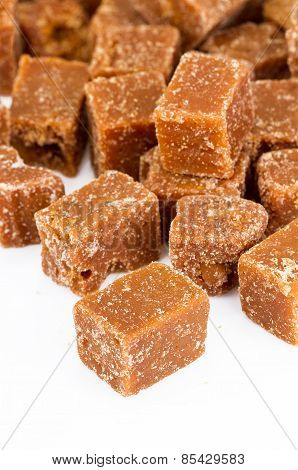 Unclarified Organic Brown Cane Sugar Cube