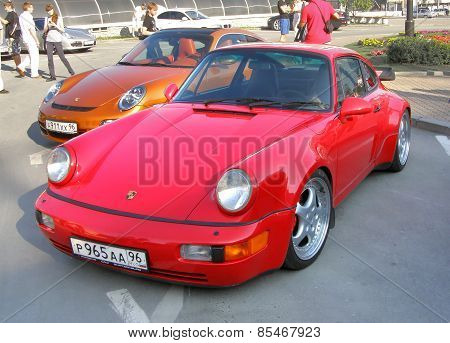 Porsche 911