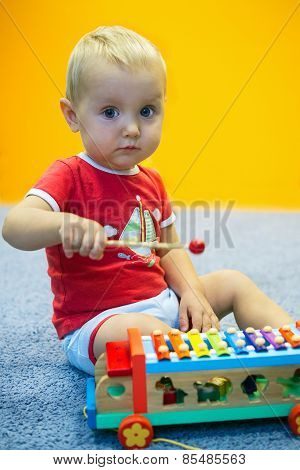 Kid Plays Glockenspiel