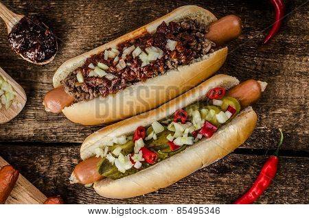 Chilli And Vegetarian Hot Dog