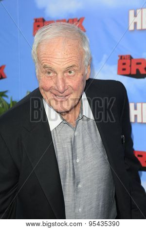 LOS ANGELES - JUN 8: Jerry Weintraub at the Premiere of HBO's 'The Brink' at the Paramount Theater at Paramount Studios on June 8, 2015 in Los Angeles, CA