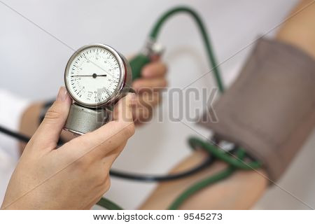 s arteriální krevní tlak