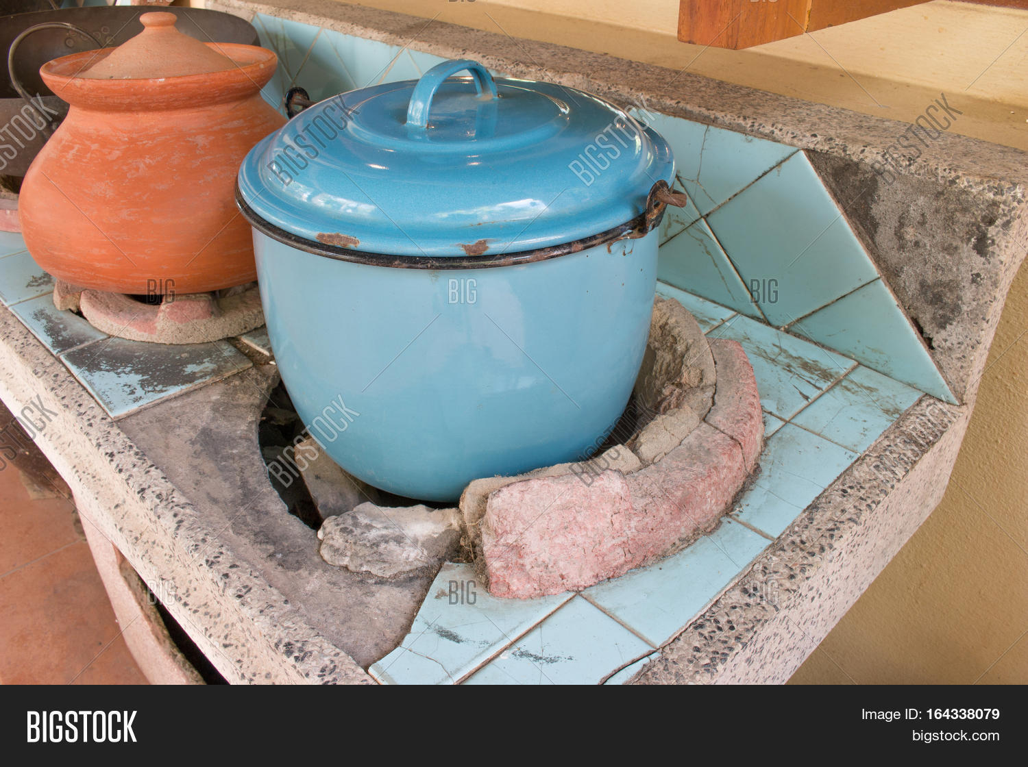 Ancient Pot Zinc Clay Image & Photo (Free Trial) Bigstock