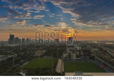 Sunshine Morning Time And Transportation In City