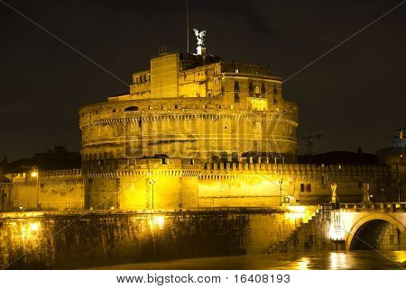 Castel Sant'angelo e a ponte Sant'angelo