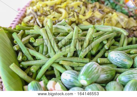 Boil Lentils sliced (yardlong bean) in vintage