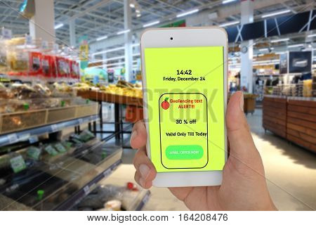 internet of things marketing concpet, the store use geofencing to text the message to customer for special price in the retail