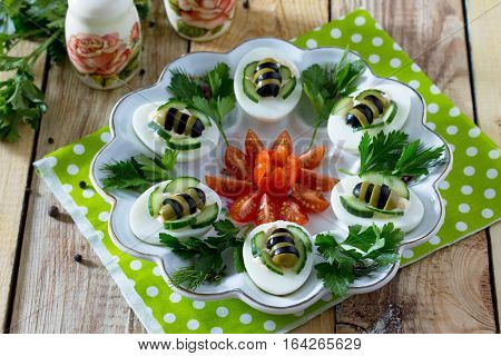 Breakfast Or Lunch For Children - Hard Boiled Egg Bee. Merry Easter Meal For The Children.