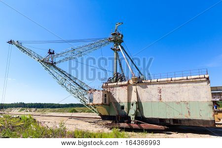 multi bucket excavator stairs and railings, giant stacker, absetzer in career