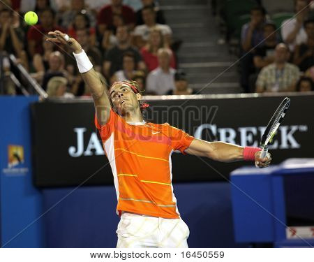 MELBOURNE, AUSTRALIA - 22 de enero: Rafael Nadal de España en su victoria sobre Phillipp Kohlschreiber en t