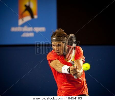 MELBOURNE - 22 gennaio: Rafael Nadal di Spagna nel suo terzo turno vittoria contro Bernard Tomic dell'Australia