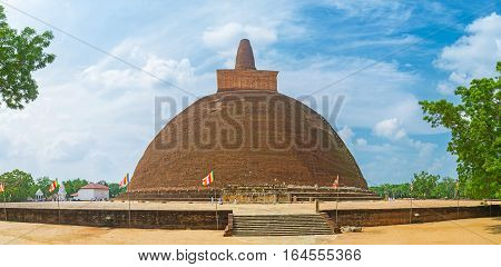 The Abhayagiri Dagaba