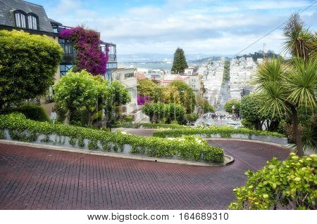 San Francisco Lombard Street
