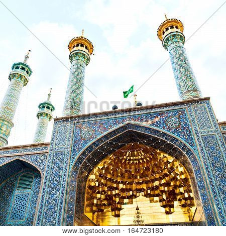 In Iran  And Old Antique Mosque    Minaret