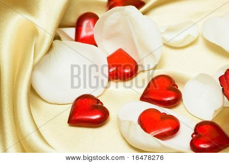many hearts on golden silk
