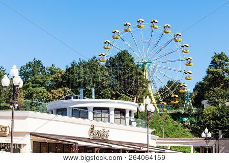 Kislovodsk, Russia - September 19, 2018: Ferris Wheel In Urban Park In Kislovodsk Resort Town. Kislo