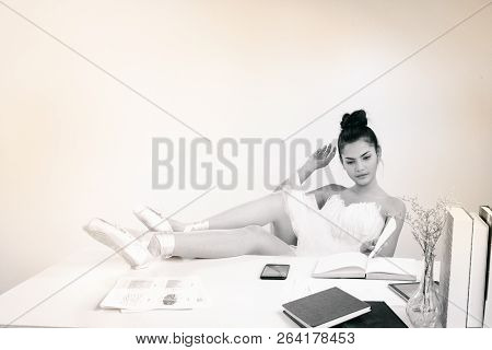 The Abstract Artdesign Background Of Beauty Lady Is Wearing Ballet Dress And Satin Ballet Shoes,reai