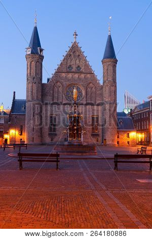 Riderzaal Of Binnenhof Facade - Dutch Parliamentat Cortyard At Night, The Hague, Holland