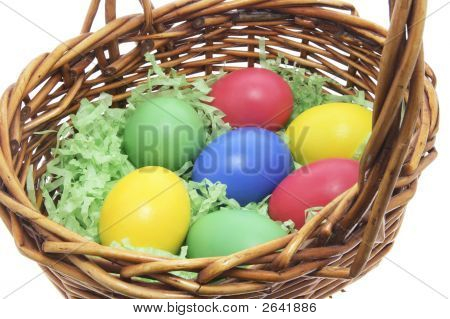 Påskeæg i kurv
