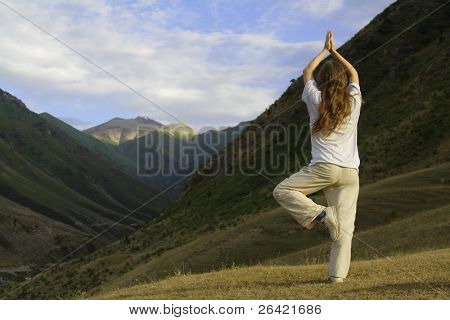 yoga in montagna