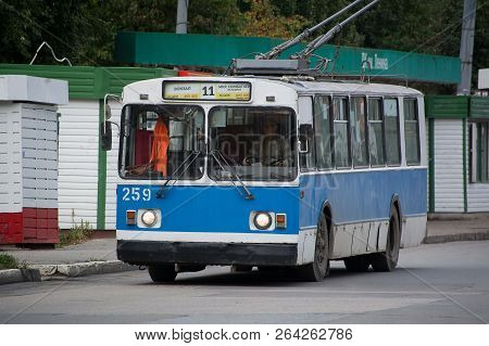 Yoshkar-ola, Russia - August 2, 2016 Photo Ziu-682 Is A Soviet Russian High-floor Trolley Bus Of Lar