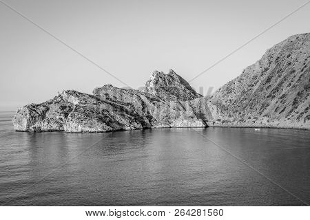 Jebha Island And Waves And Rocks