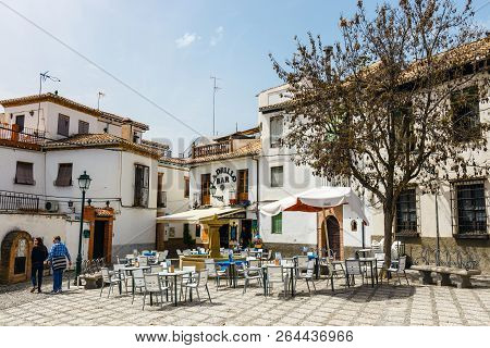 Granada, Spain, April 06, 2018: Street View Of The Historic District Of Albaicin In Granada, Andalus