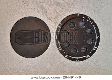 Safe Wall Deposit Wall Vault Protection Security