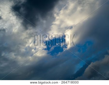 Cloud And Darkcloud Dimension