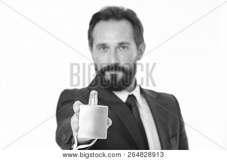 Which Is Best Fragrance For Business Men. How To Pick Right Fragrance. How To Choose Best Perfume Fo