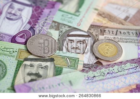 Collection of Saudi Arabia Riyal banknotes