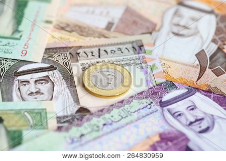 Collection of Saudi Arabia Riyal banknotes