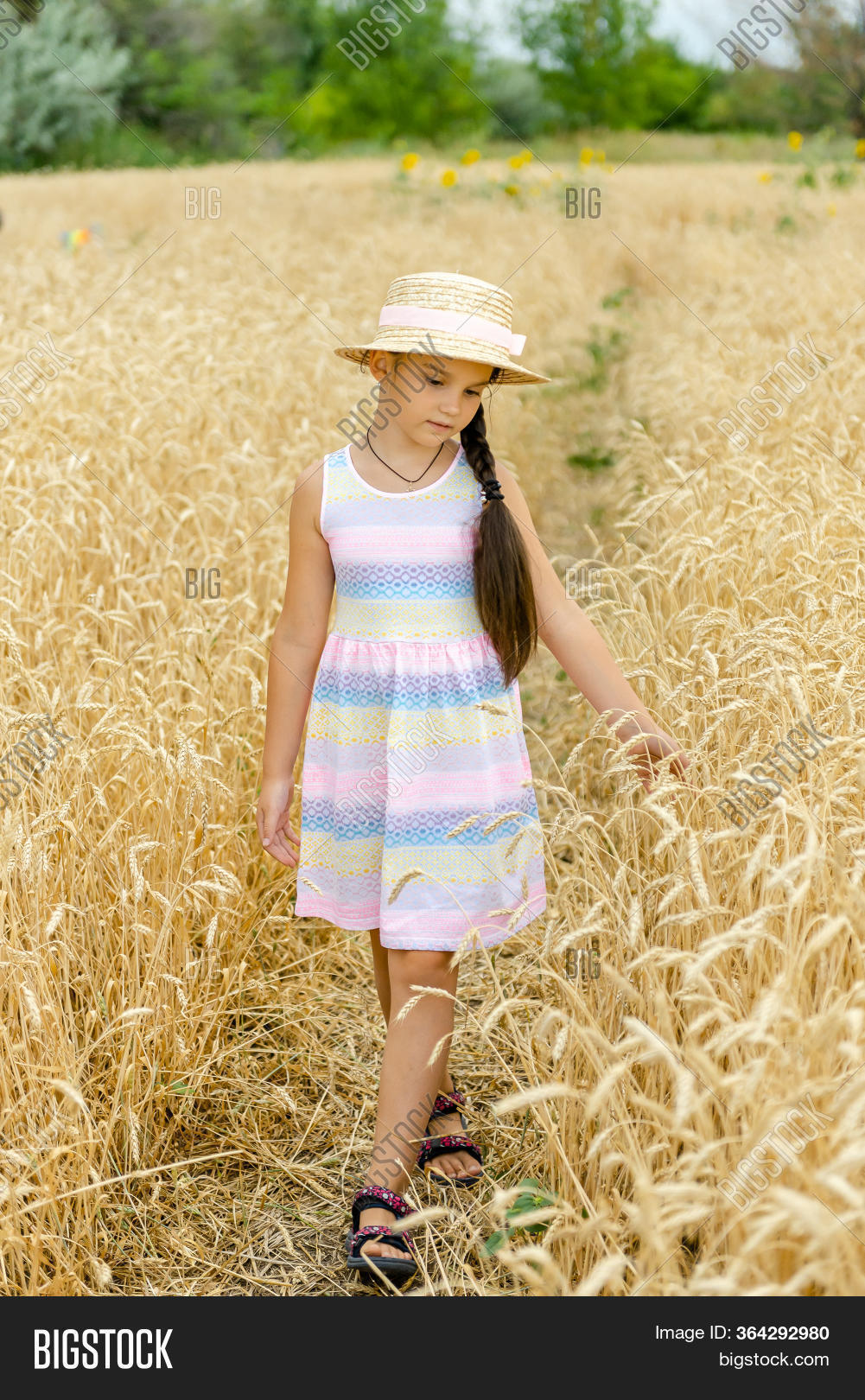 Little Girl Straw Hat Image & Photo (Free Trial) Bigstock