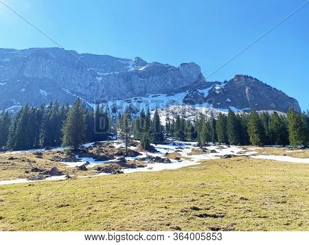 View Of The Alpine Peak Gnepfstein Mittaggüpfi (mittagguepfi Oder Mittaggupfi) From The Eigental Val