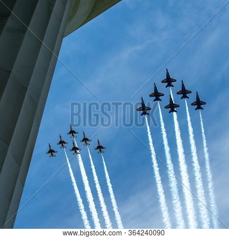Washington Dc, Usa, 2nd May 2020, Us Navy Blue Angels And Us Air Force Thunderbirds Fly Over The Nat