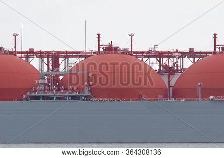 Lng Tanker - Large Tanks For The Transport Of Natural Gas