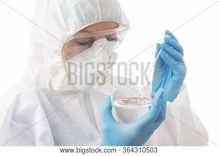 Biosecurity Scientist Researches New Outbreak Of Epidemic Disease, Like Coronavirus, Sars Or Other H