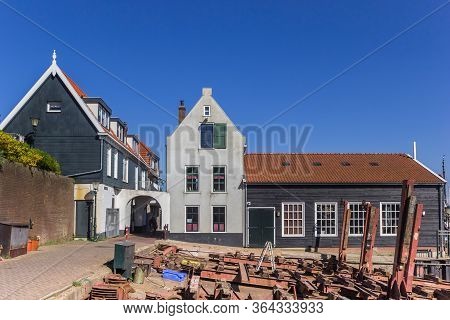 Urk, Netherlands - April 22, 2020: Historic Houes At The Old Shipyard Of Urk, Netherlands