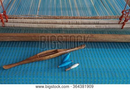 Wooden Bobbin On Cotton Loom ,traditional Handmade Cotton Weaving Loom With Textile Pattern