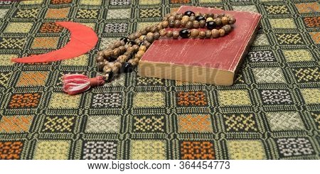 Ramadan, The Muslim Rosary