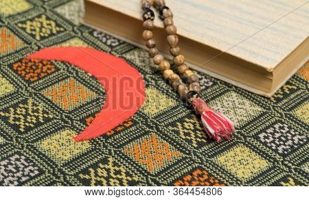 Ramadan, The Muslim Rosary