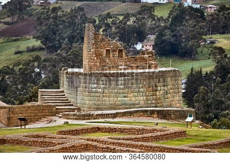 Inca ruins at Ingapirca archeological site in Canar province near Cuenca. Largest Inca ruins in Ecuador
