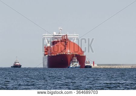 Gas Tanker - Ship Sails To The Lng Terminal
