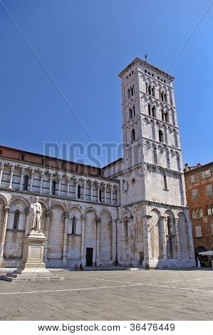 Kirche in lucca