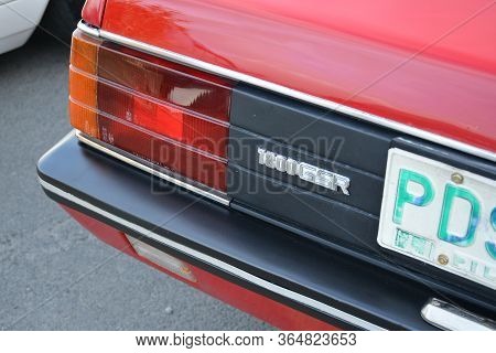 Pasig, Ph - Nov 17 - Mitsubishi Lancer Head Light At Vapin Wheels Car Show On November 17, 2018 In P