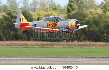 Plzeň, Česká republika - 25. srpna: Historický South African Air Force výcvik roviny (SAAF) Harvard M