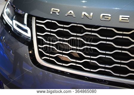 Pasay, Ph - Oct 27 - Land Rover Range Rover Velar Grill At Philippine International Motor Show On Oc