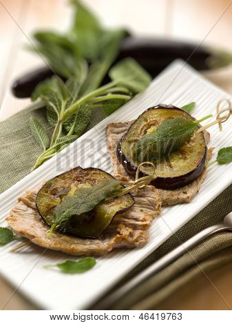 saltimbocca patlıcan, seçici odak ile