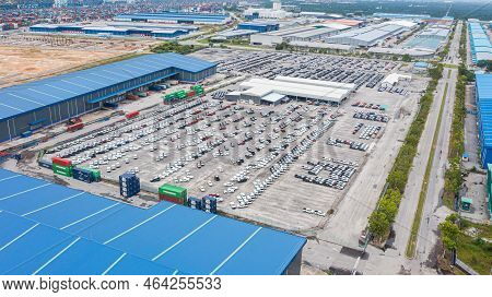 Klang, Malaysia-october 9, 2022: Automobile And Car Parking Lot For Commercial Business Industry. Ae