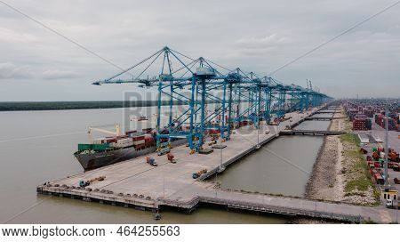 Klang, Malaysia - October 09, 2022: Cranes At The Port Klang Near Kuala Lumpur. Container Crane At K